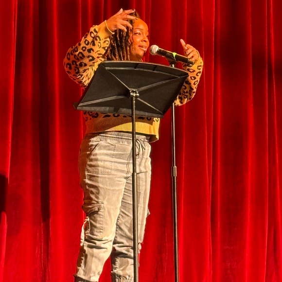 Meet your Posher, Jess - Picture 8 of 11